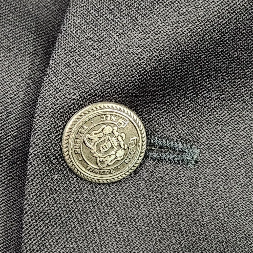 J. Victor Men's 46S Black 100% Wool Blazer Jacket Crest Buttons Flaws Canada 46